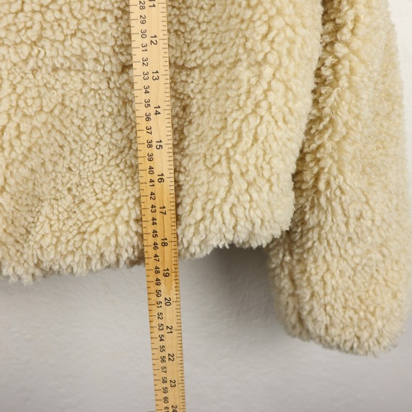 Cali 1850 Los Angeles Cream Faux Fur Sherpa Cropped Jacket Women's Size Small - Picture 9 of 11
